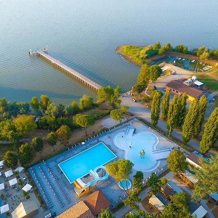 Trasimeno Glamping Resort Magione Exteriör bild
